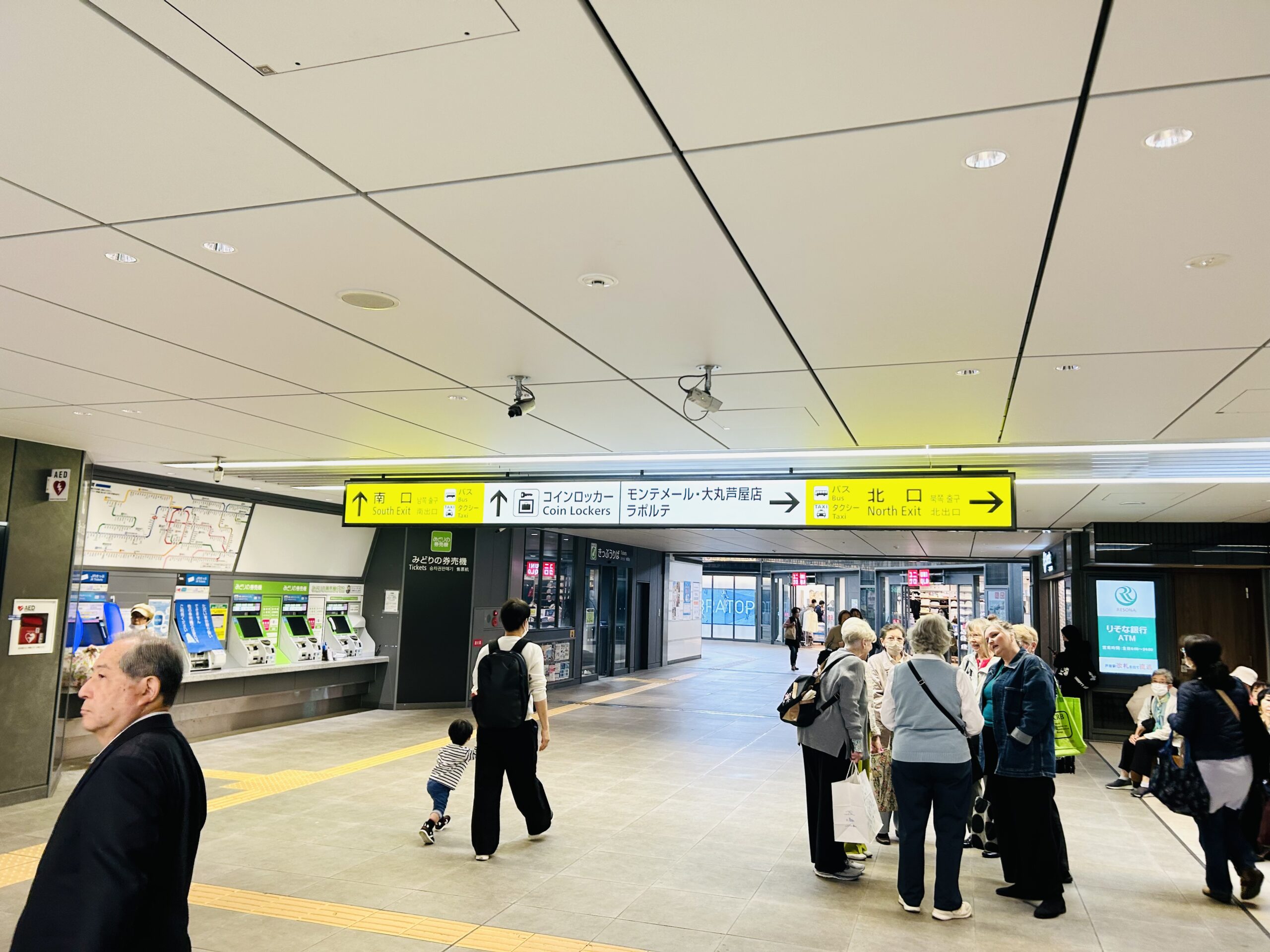 JR芦屋駅を改札から見た正面。