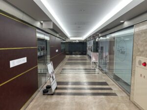ヴィザヴィ芦屋２階の奥右手が当院です。